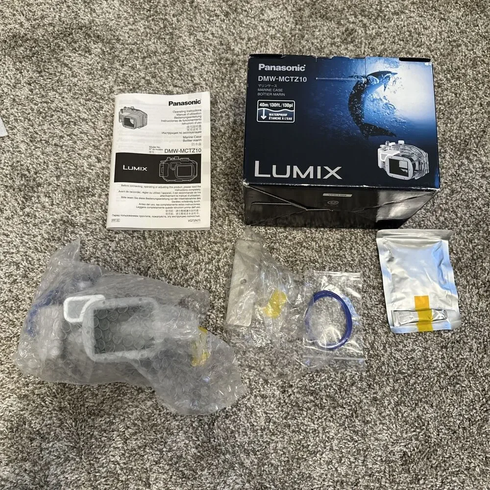 PANASONIC DMW-MCTZ10 Waterproof Underwater Marine Case Lumix DMC-TZ10 Open Box